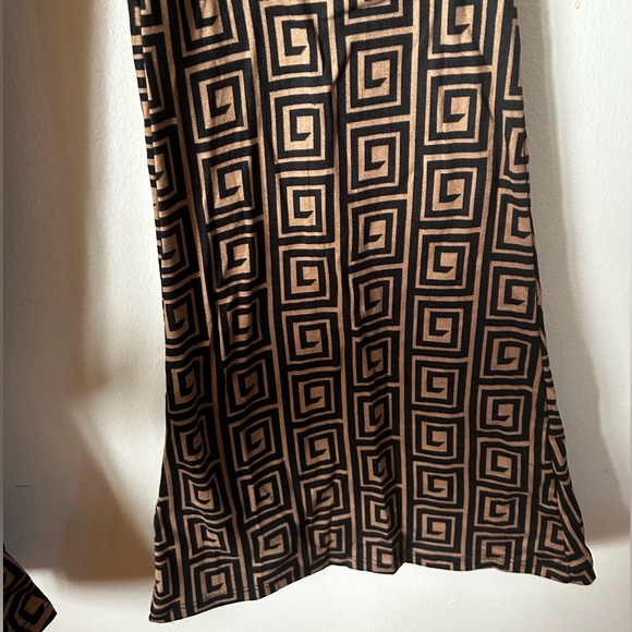 Windsor 2 piece set! - Picture 6 of 7